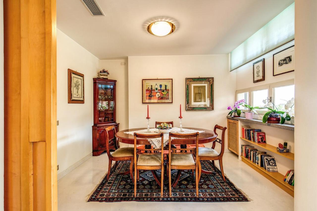 Terrazza Piccolomini: Elegant Apartment Stunning View Over Rome/St Peter'S Dome Exterior photo