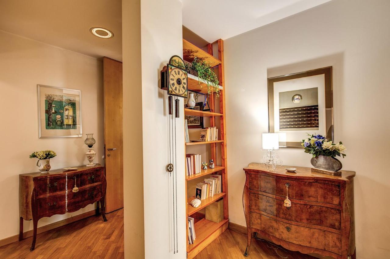 Terrazza Piccolomini: Elegant Apartment Stunning View Over Rome/St Peter'S Dome Exterior photo