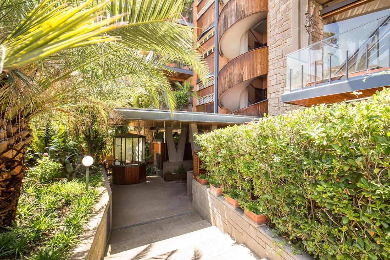 Terrazza Piccolomini: Elegant Apartment Stunning View Over Rome/St Peter'S Dome Exterior photo