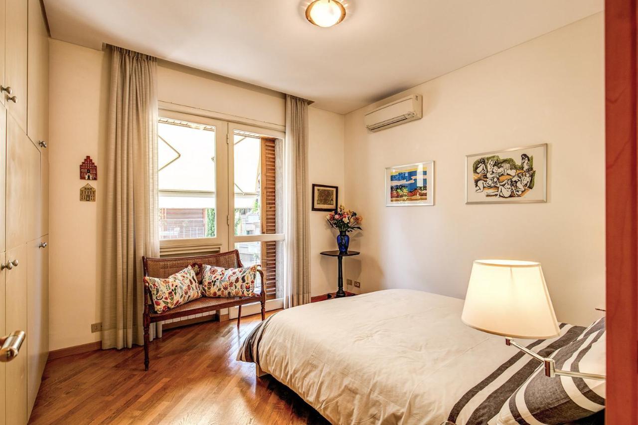 Terrazza Piccolomini: Elegant Apartment Stunning View Over Rome/St Peter'S Dome Exterior photo