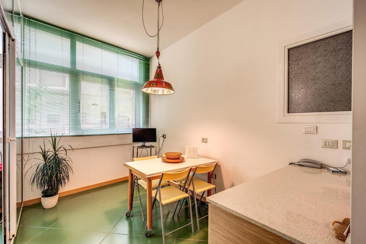 Terrazza Piccolomini: Elegant Apartment Stunning View Over Rome/St Peter'S Dome Exterior photo